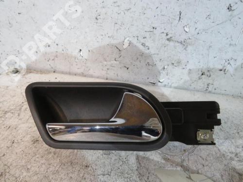 Used Front right interior door handle Front right interior door handle VW GOLF V (1K1) 1.9 TDI (105 hp) 10606311 10606311