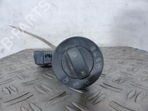 Used Switch AUDI A4 B7 (8EC) 1.9 TDI (116 hp) 25107376
