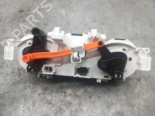 Climate control PEUGEOT 208 I (CA_, CC_) 1.2 VTI 82 | BP25101172I5