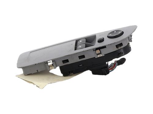 Used Left front window switch Left front window switch BMW 1 (E81) 118 i (143 hp) 35938069 35938069