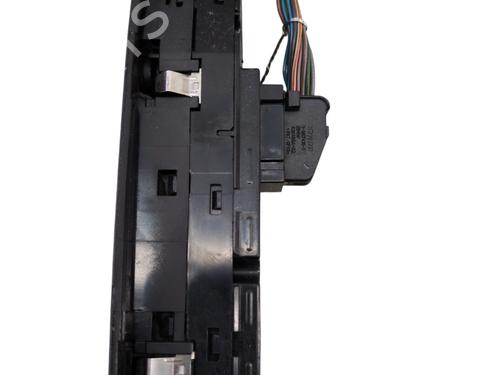 Used Left front window switch BMW 1 (E87) 116 d (116 hp) 28130657