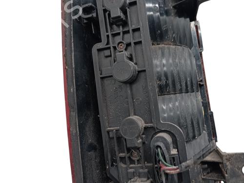 Højre baglygte VW CADDY III Box Body/MPV (2KA, 2KH, 2CA, 2CH) 1.9 TDI (105 hp) 31858380