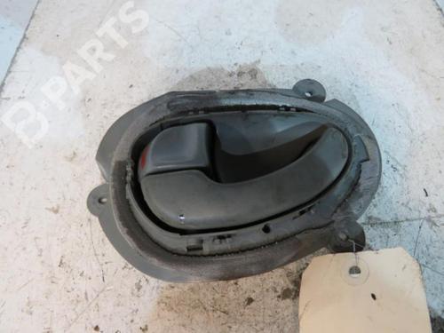 Used Rear left interior door handle Rear left interior door handle PEUGEOT 406 (8B) 1.9 TD (90 hp) 10607318 10607318