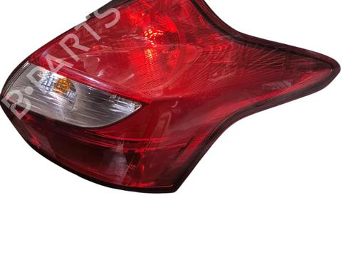 Used Right taillight FORD FOCUS III 1.6 Ti (125 hp) 31018197