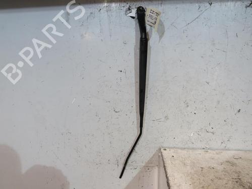 Used Front windshield wiper arm RENAULT MEGANE III Hatchback (BZ0/1_, B3_) 2.0 dCi (BZ0Y) (150 hp) 25109862