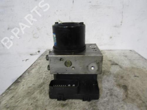 Used ABS pump HYUNDAI SANTA FÉ I (SM) 2.0 CRDi 4x4 (113 hp) 25090010