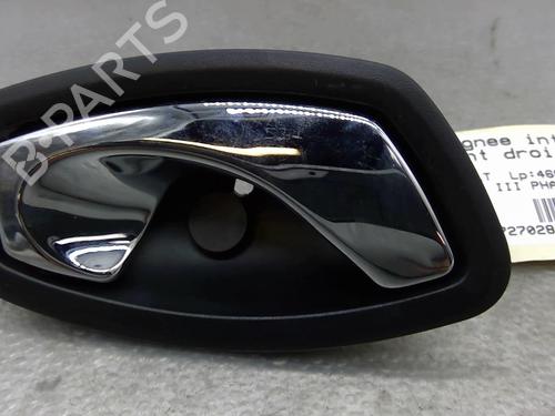 Højre fortil invendig håndtag RENAULT MEGANE III Hatchback (BZ0/1_, B3_) 1.5 dCi (BZ0C) (90 hp) 25111246