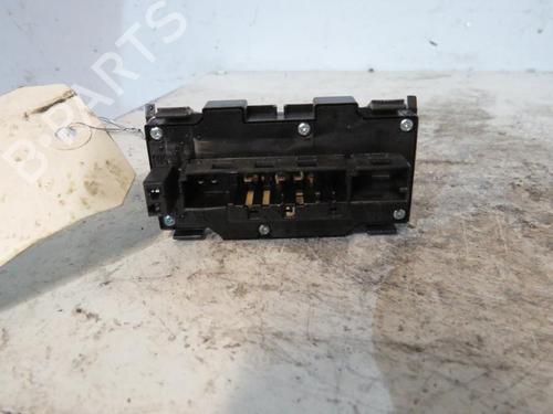 Used Warning switch Warning switch MERCEDES-BENZ E-CLASS (W210) E 270 CDI (210.016) (170 hp) 25114564 25114564