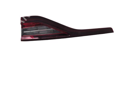 Used Right tailgate light Right tailgate light RENAULT MEGANE IV Hatchback (B9A/M/N_) 1.6 TCe 205 (B9MV) (205 hp) 29917569 29917569