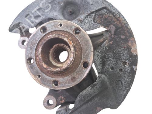 Used Left front steering knuckle Left front steering knuckle PEUGEOT 3008 II SUV (MC_, MR_, MJ_, M4_) 1.5 BlueHDi 130 (131 hp) 25873725 25873725
