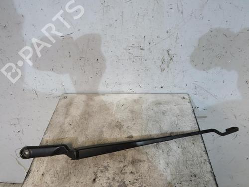Used Front windshield wiper arm AUDI A3 (8L1) 1.9 TDI (110 hp) 25114280