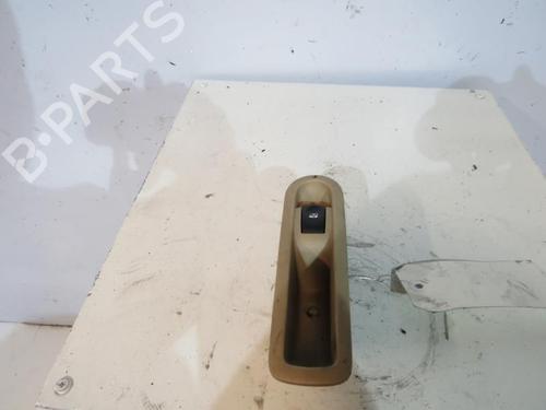 Used Left rear window switch RENAULT MODUS / GRAND MODUS (F/JP0_) 1.5 dCi (FP0D, JP0D) (82 hp) 25114638