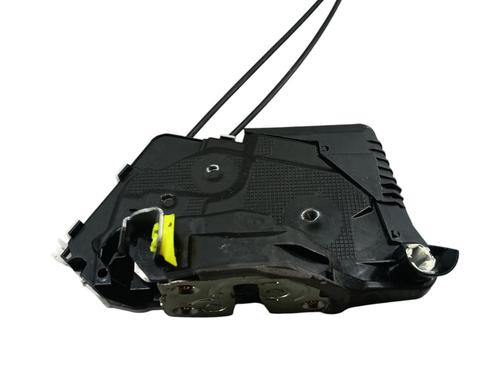 Venstre bagtil lås TOYOTA YARIS (_P13_) 1.5 (NSP131_) (112 hp) 32363635