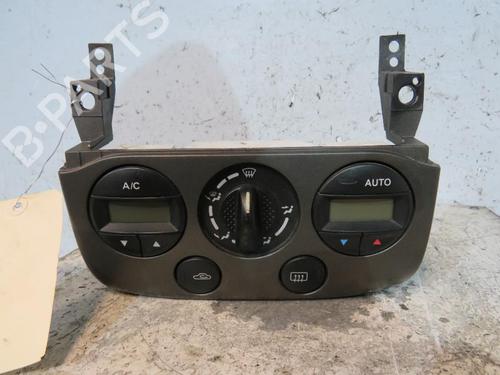 Used Climate control NISSAN PRIMERA (P11) 2.0 TD (90 hp) 25108979