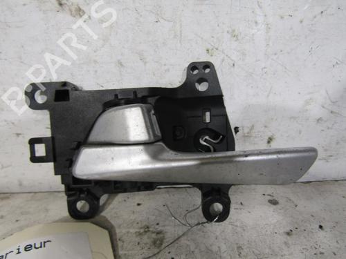 Used Front left interior door handle HYUNDAI TUCSON (TL, TLE) 2.0 CRDi (136 hp) 25085373