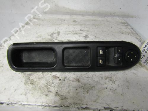 Used Left front window switch Left front window switch PEUGEOT 407 (6D_) 1.6 HDi 110 (6D9HZC, 6D9HYC) (109 hp) 25094234 25094234