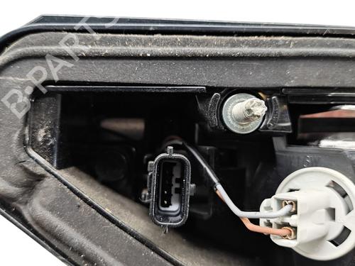 Used Left tailgate light Left tailgate light RENAULT TALISMAN Grandtour (KP_) 1.6 dCi 160 (160 hp) 25052564 25052564