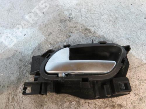 Used Front left interior door handle Front left interior door handle PEUGEOT 208 I (CA_, CC_) 1.2 VTI 82 (82 hp) 10606329 10606329