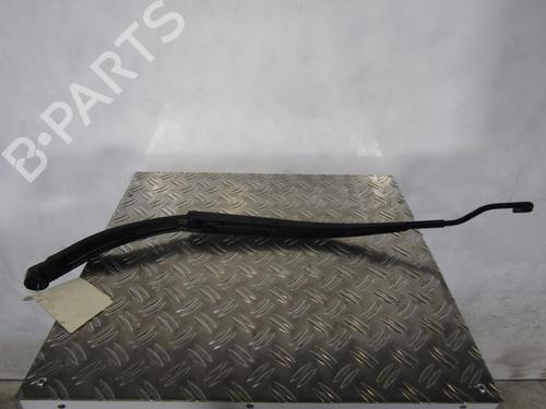 Used Front windshield wiper arm NISSAN X-TRAIL II (T31) 2.0 dCi 4x4 (173 hp) 25113518
