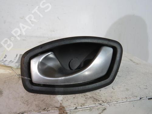 Used Front left interior door handle RENAULT LAGUNA III (BT0/1) 2.0 dCi (BT07, BT0J, BT14, BT1A, BT1S) (131 hp) 25112703