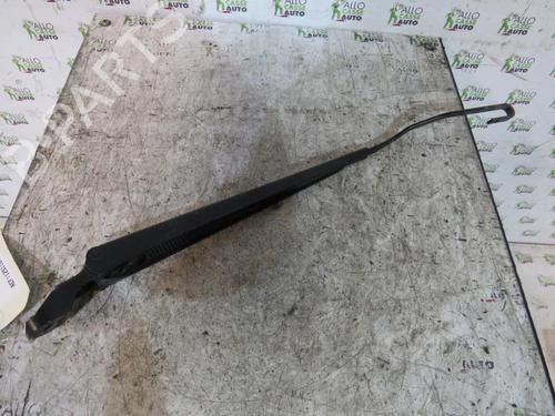 Used Front windshield wiper arm CITROËN XSARA (N1) 1.4 i (75 hp) 25070898