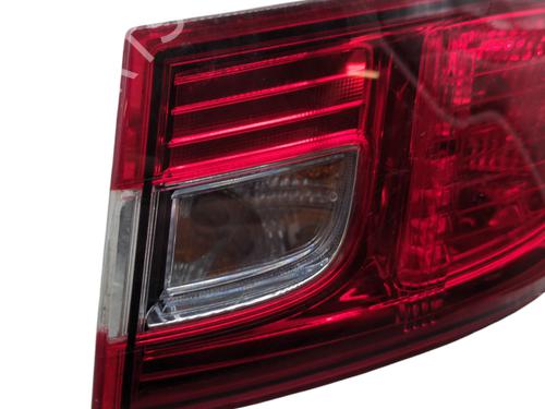 Used Right taillight RENAULT CLIO IV (BH_) 0.9 TCe 75 (BHNP) (76 hp) 30181306