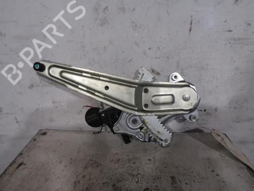 Lève-vitre arrière droit DAIHATSU SIRION (M3_) 1.0 (M300) (70 hp) 25105472