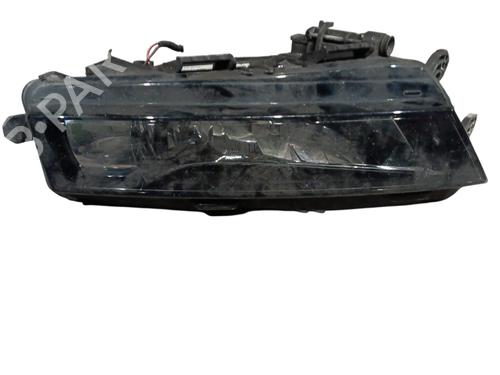 Used Left front fog light Left front fog light SKODA OCTAVIA III (5E3, NL3, NR3) 1.5 TSI (150 hp) 30181276 30181276