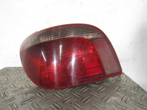 Venstre baglygte TOYOTA YARIS (_P1_) 1.4 D-4D (NLP10_, NLP10R) (75 hp) 25112091