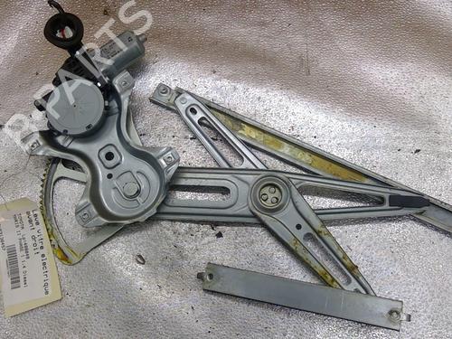 Used Front right window mechanism TOYOTA YARIS (_P9_) 1.4 D-4D (NLP90_, NLP90R) (90 hp) 25089622