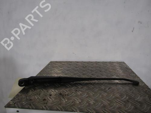 Used Front windshield wiper arm NISSAN TERRANO II (R20) 2.7 TDi 4WD (125 hp) 25070108
