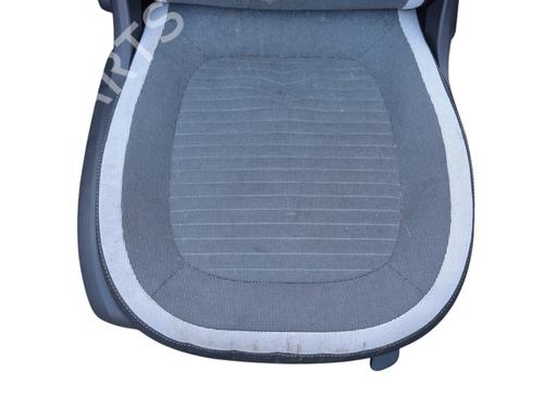 Ensemble sièges RENAULT TWINGO III (BCM_, BCA_) 1.0 SCe 65 (BCMJ) | BP25071508C78 