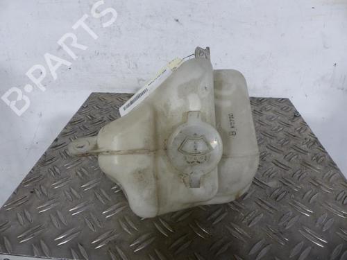 Used Windscreen washer tank Windscreen washer tank 25095417 25095417
