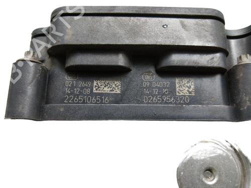Used ABS pump RENAULT TWINGO III (BCM_, BCA_) [2014-2025]  25077202