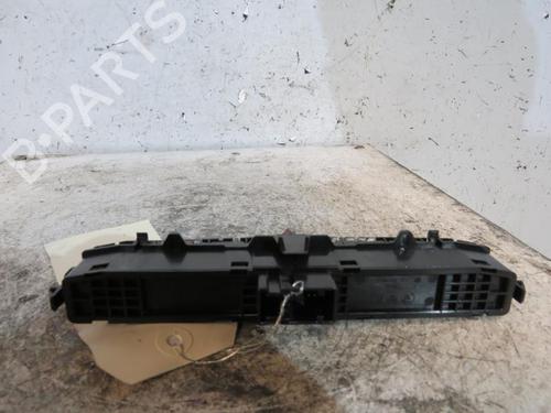 Used Warning switch Warning switch PEUGEOT 308 SW I (4E_, 4H_) 1.6 HDi (109 hp) 25067104 25067104