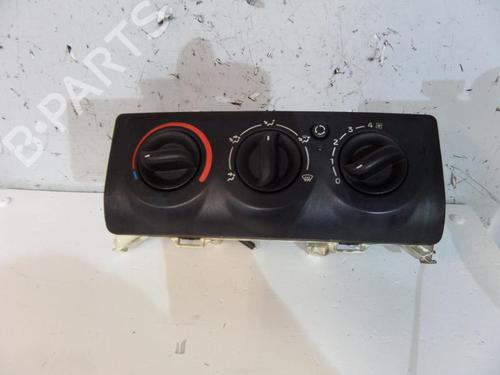 Used Climate control RENAULT CLIO II (BB_, CB_) [1998-2016]  25110234