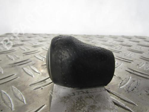 Used Gear lever NISSAN X-TRAIL II (T31) 2.0 dCi 4x4 (173 hp) 25113500