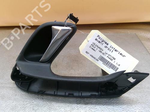 Used Front right interior door handle VW POLO V (6R1, 6C1) 1.6 TDI (90 hp) 25082137