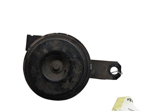 horn-toyota-c-hr-_x1_-2016-25055911 main image