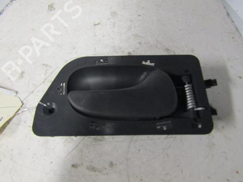 Used Front right interior door handle RENAULT LAGUNA I (B56_, 556_) [1993-2002]  25107009