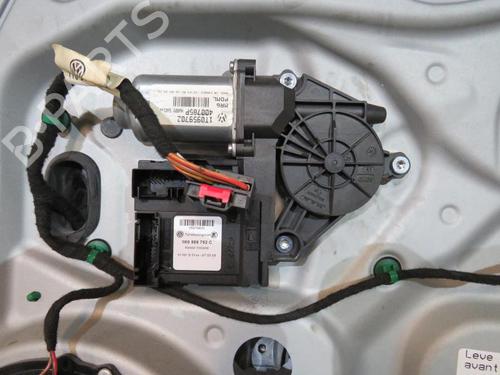 Used Front right window mechanism Front right window mechanism VW CADDY III MPV (2KB, 2KJ, 2CB, 2CJ) 1.9 TDI (105 hp) 25092096 25092096