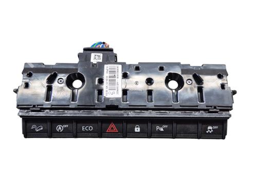 warning-switch-dacia-duster-hm_-2017-25101618 main image