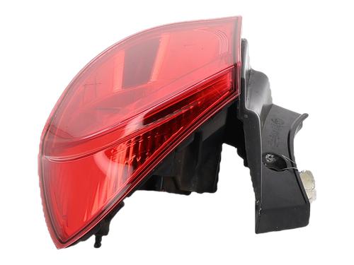 right-taillight-alfa-romeo-giulietta-940_-2010-2011-2012-2013-2014-2015-2016-2017-2018-2019-2020-34637188 main image