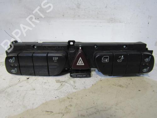 Used Warning switch MERCEDES-BENZ C-CLASS (W203) C 200 CDI (203.007) (122 hp) 25112002