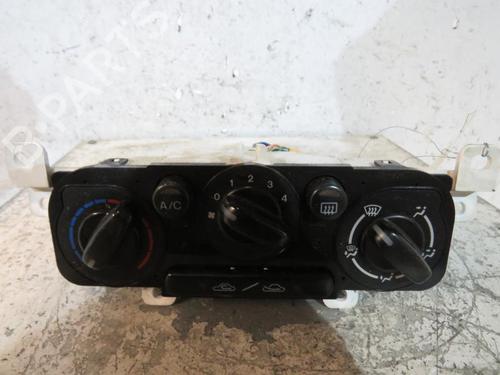 Used Climate control MAZDA 323 F VI Hatchback (BJ) 2.0 TD (101 hp) 25080884