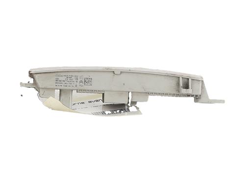 Used Right daytime light Right daytime light 39581841 39581841