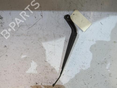 Used Front windshield wiper arm TOYOTA COROLLA (_E12_) 1.4 D (NDE120_, NDE120R) (90 hp) 25095327