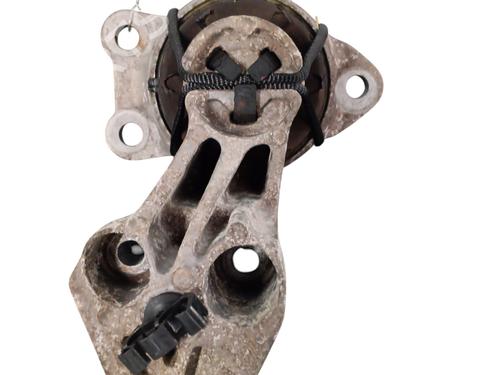 engine-mount-renault-megane-iii-coupe-dz01_-2008-2009-2010-2011-2012-2013-2014-2015-2016-33738962 main image