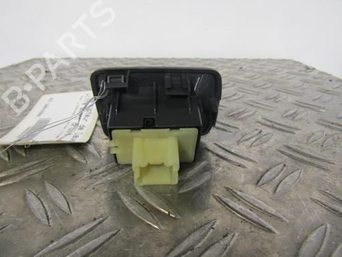 Used Right front window switch Right front window switch RENAULT KANGOO / GRAND KANGOO II (KW0/1_) 1.5 dCi 90 (KW05, KW08, KW0G, KW11) (90 hp) 25095568 25095568