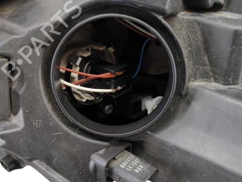 Used Right headlight RENAULT MEGANE III Grandtour (KZ0/1) 1.2 TCe (KZ2B, KZ11) (116 hp) 29759838